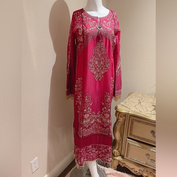 Pakistani dresses Hussain rehar 2024 - Picture 7 of 8